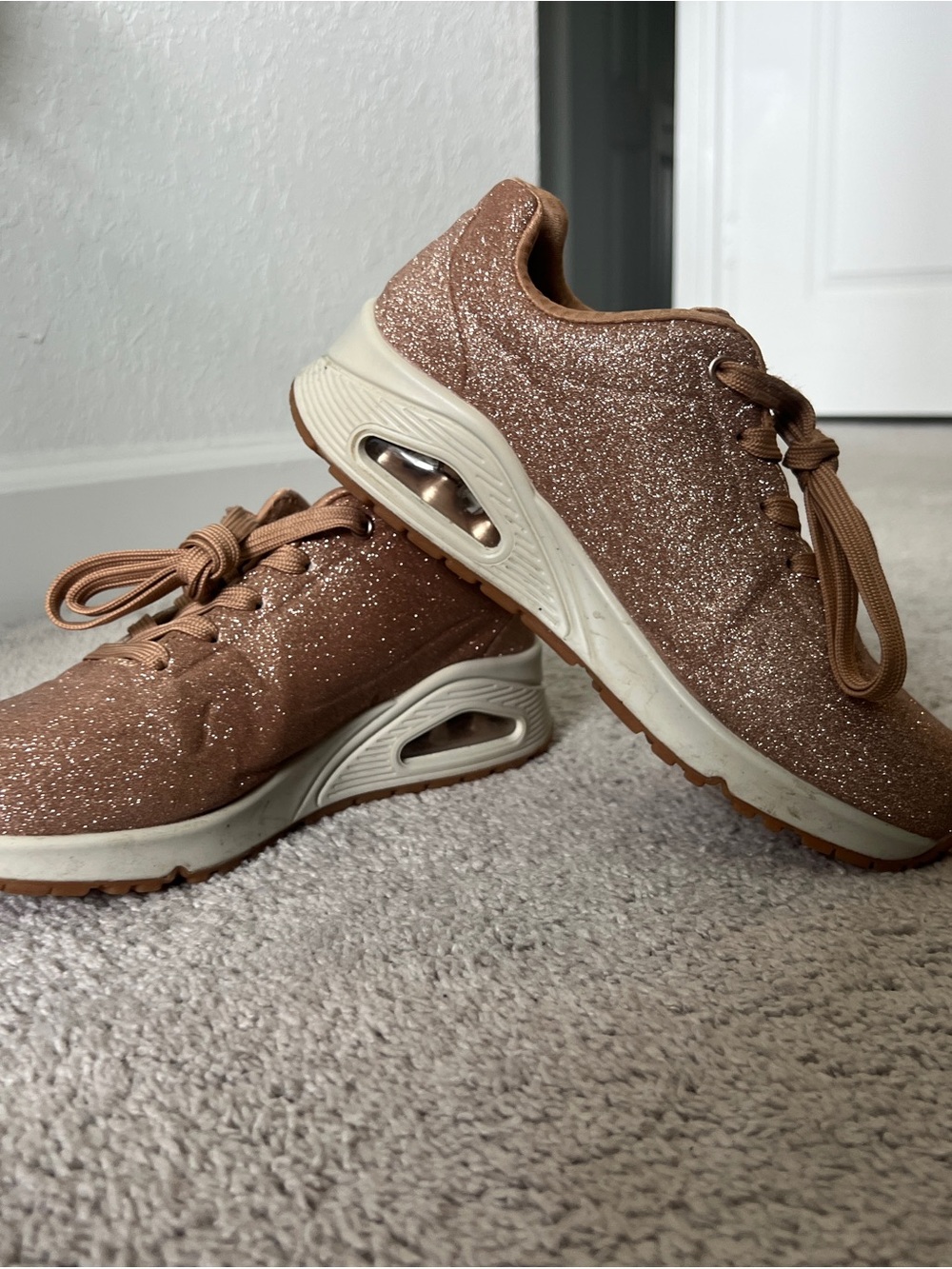 Women's Gold Glitter Lace-Up Sneakers Skechers 8